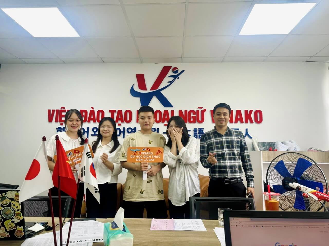 duhocvinako.vn